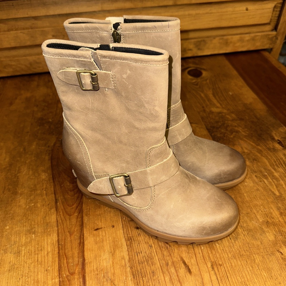 Sorel Womens Joan of Arctic Waterproof Wedge Chelsea Boots Tan 8.5 Shoes
